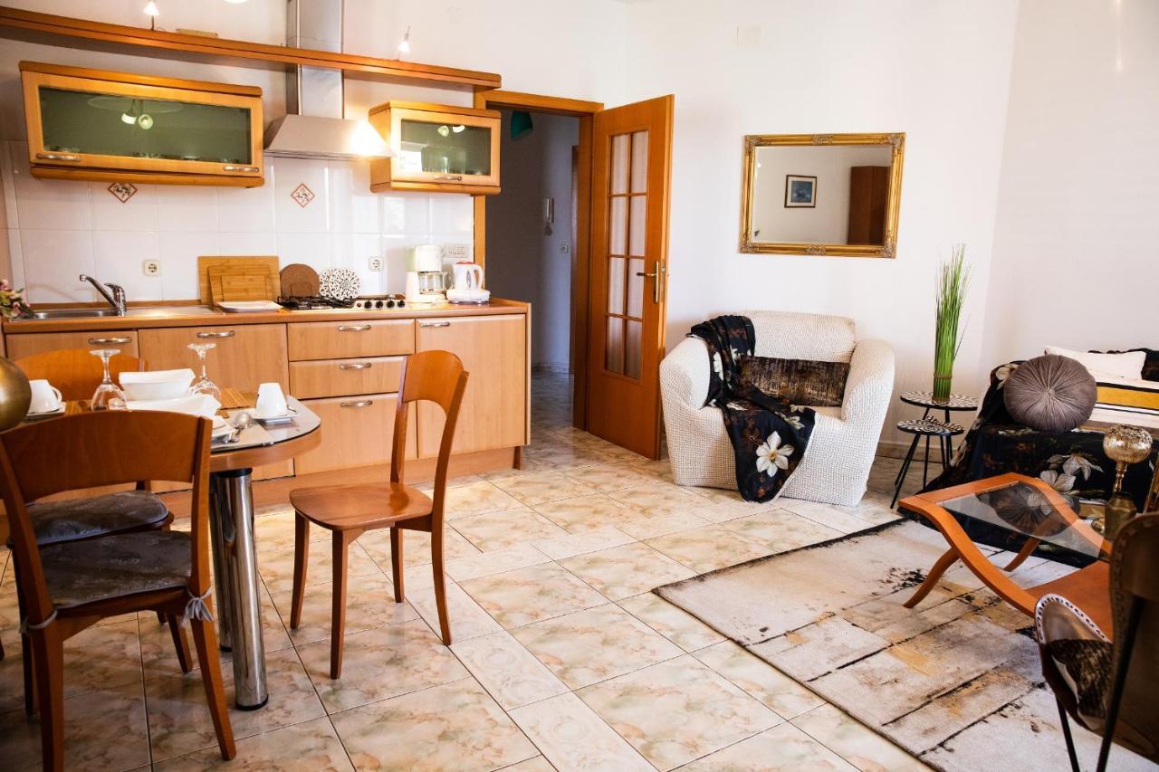 Villa Mareonda - Apartments Sussurro Rovinj Ngoại thất bức ảnh