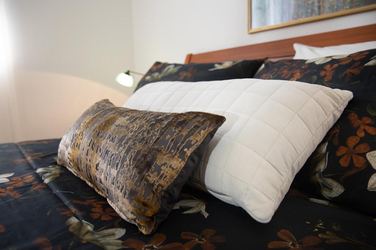 Villa Mareonda - Apartments Sussurro Rovinj Ngoại thất bức ảnh